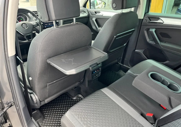 Volkswagen Tiguan cena 92899 przebieg: 99600, rok produkcji 2018 z Gdańsk małe 277